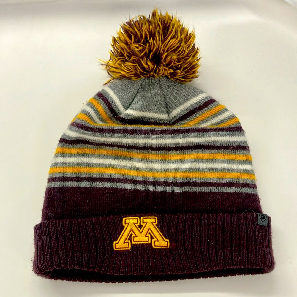 University of Minnesota, winter hat, adult size